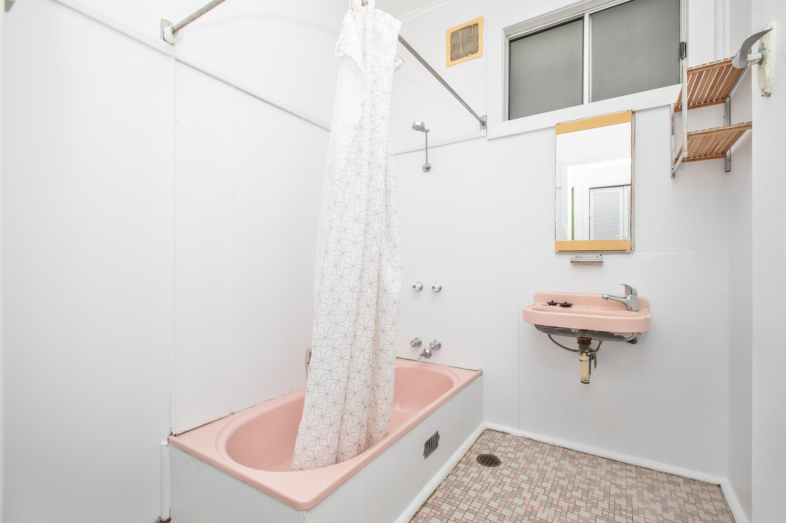 9 Trevor Street TELARAH 14