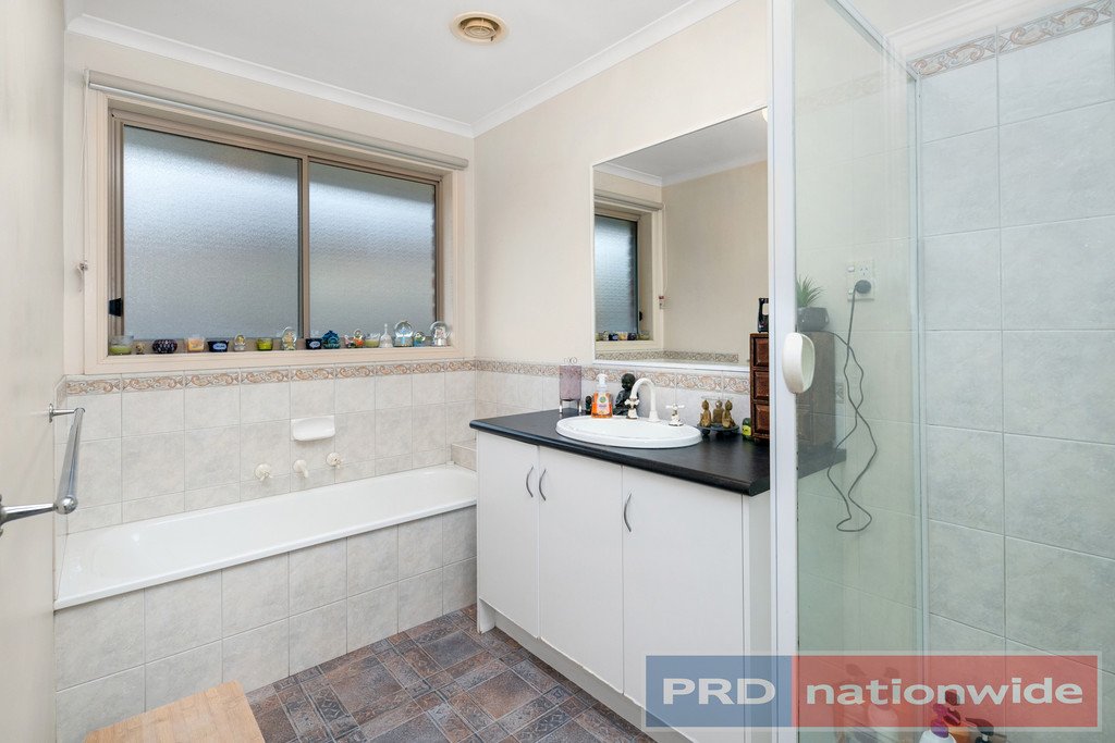 9 Tudor Avenue DELACOMBE 5