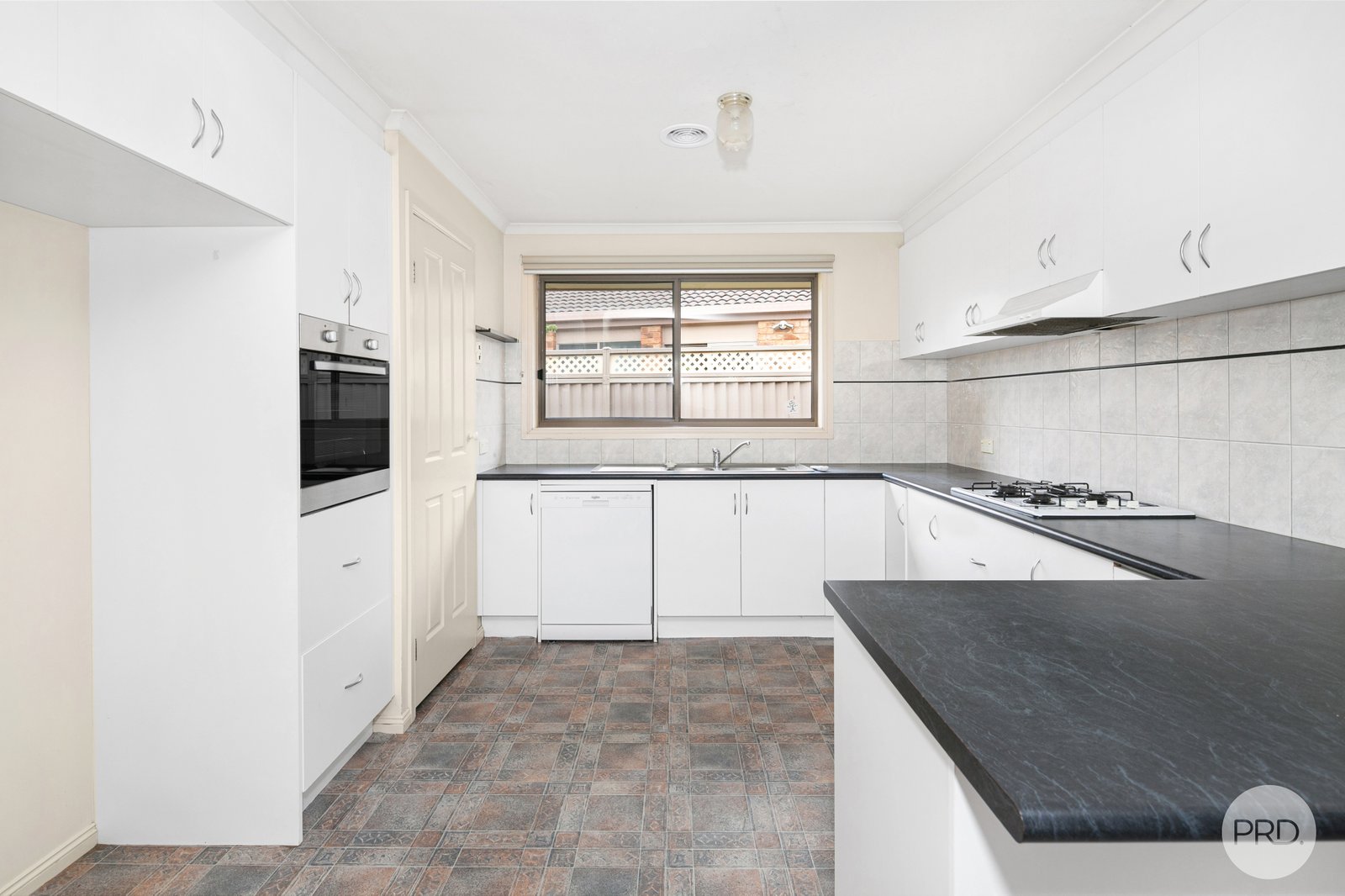 9 Tudor Avenue DELACOMBE 4