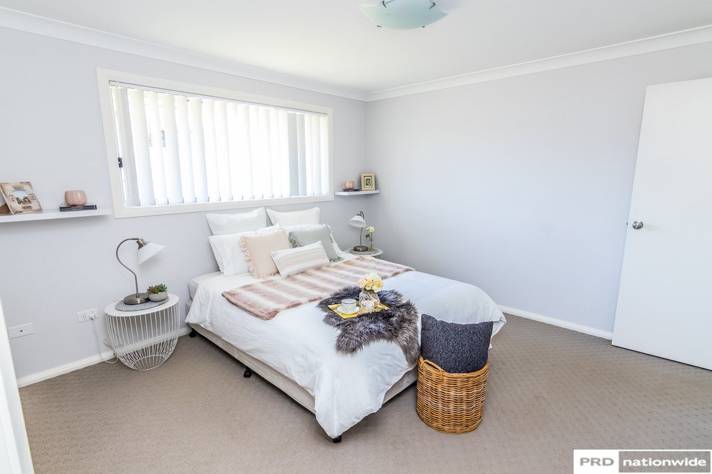 9 Tulipwood Crescent TAMWORTH 6