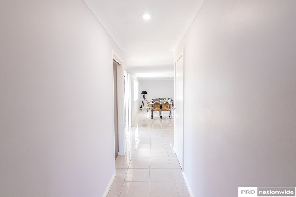 9 Tulipwood Crescent TAMWORTH 13