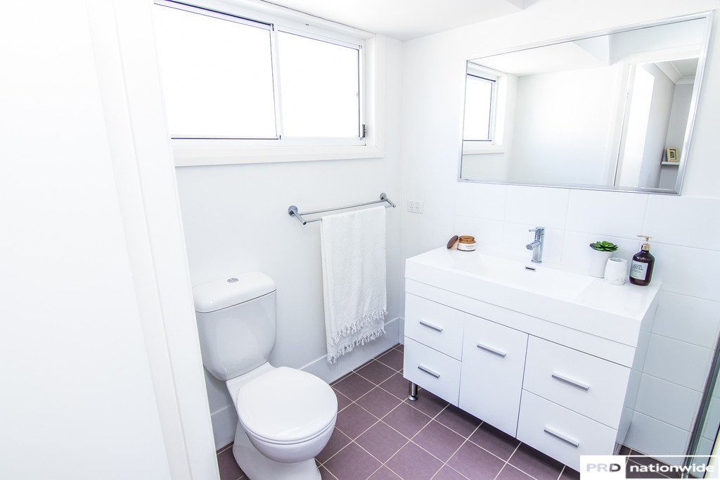 9 Tulipwood Crescent TAMWORTH 24