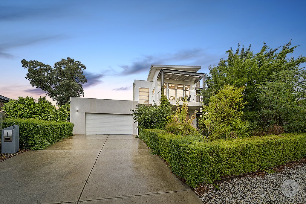 9 Tununga Circuit KANGAROO FLAT 1