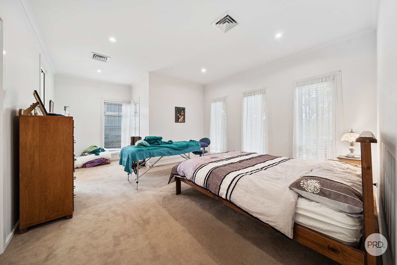 9 Tununga Circuit KANGAROO FLAT 10