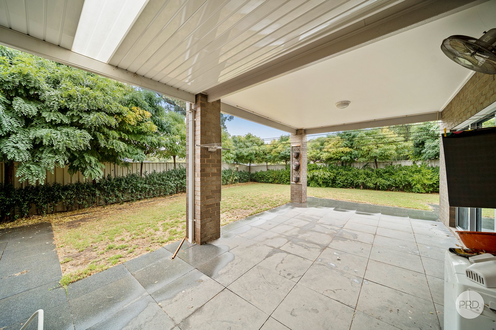 9 Tununga Circuit KANGAROO FLAT 16