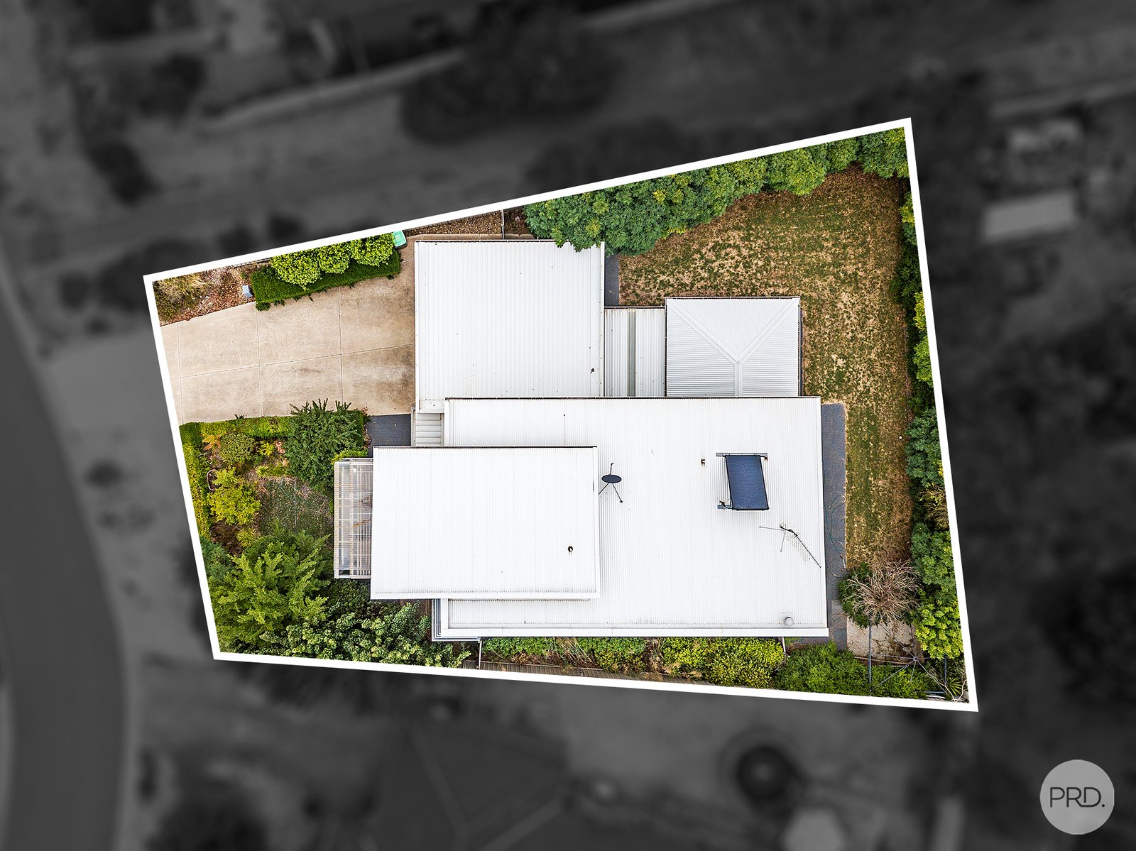 9 Tununga Circuit KANGAROO FLAT 18