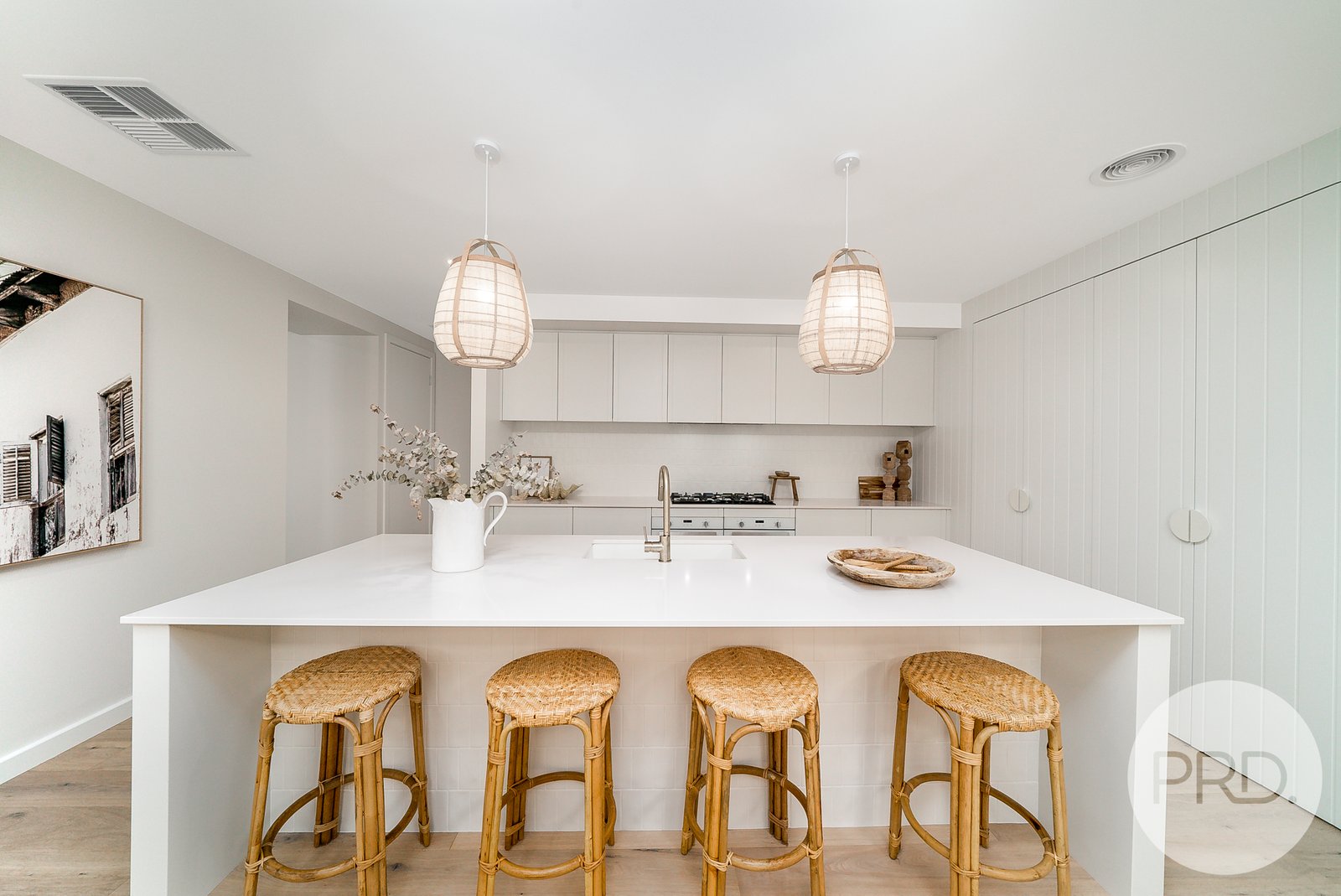 9 Turramia Crescent GOBBAGOMBALIN 3