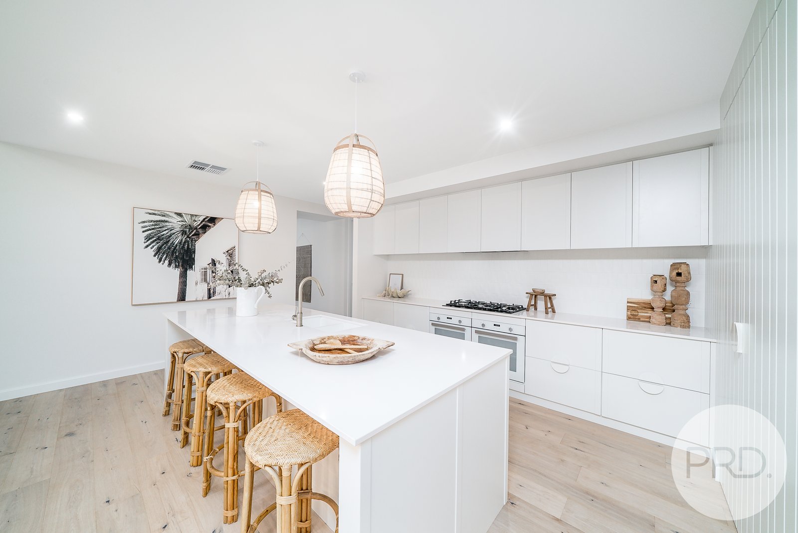 9 Turramia Crescent GOBBAGOMBALIN 4