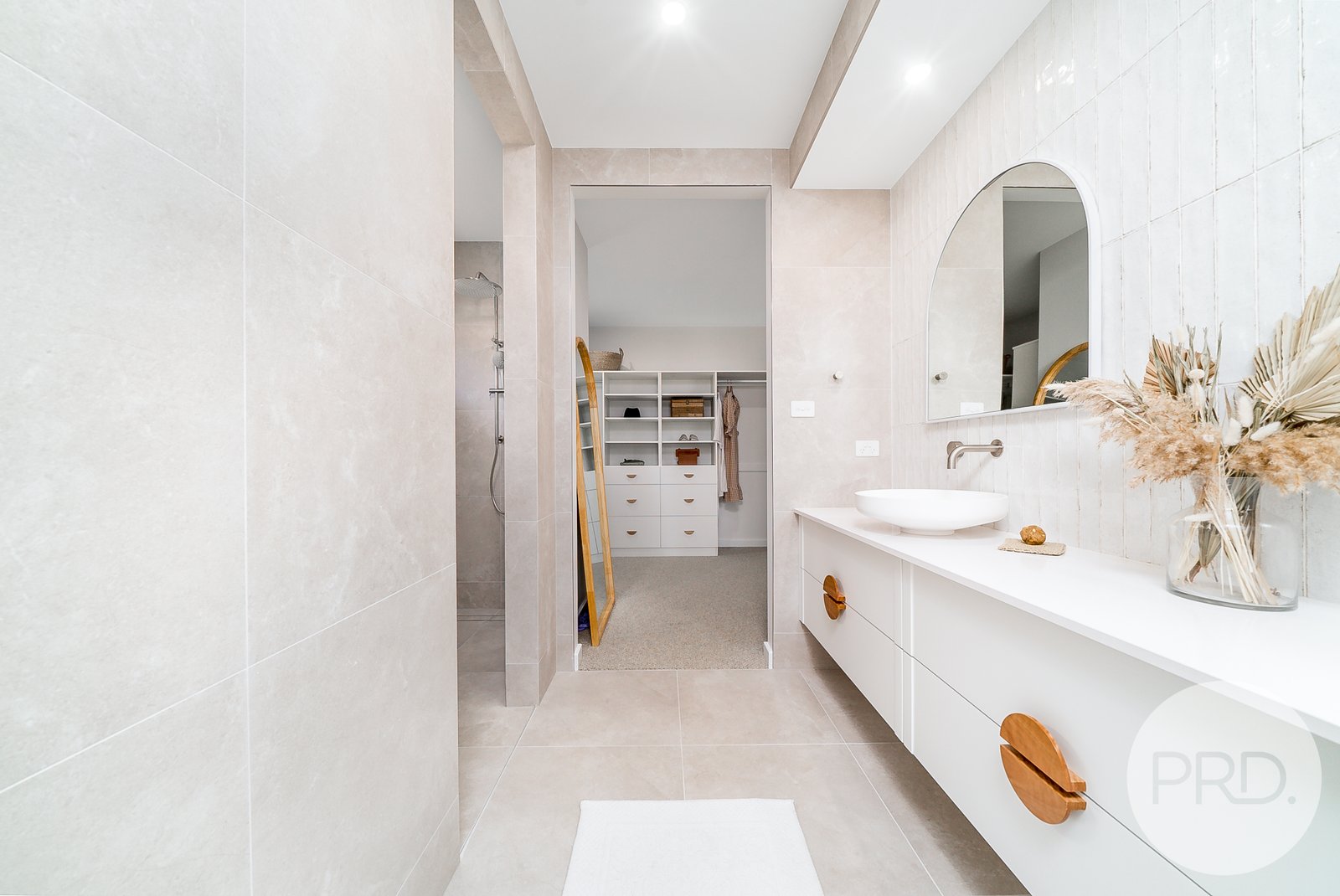 9 Turramia Crescent GOBBAGOMBALIN 10