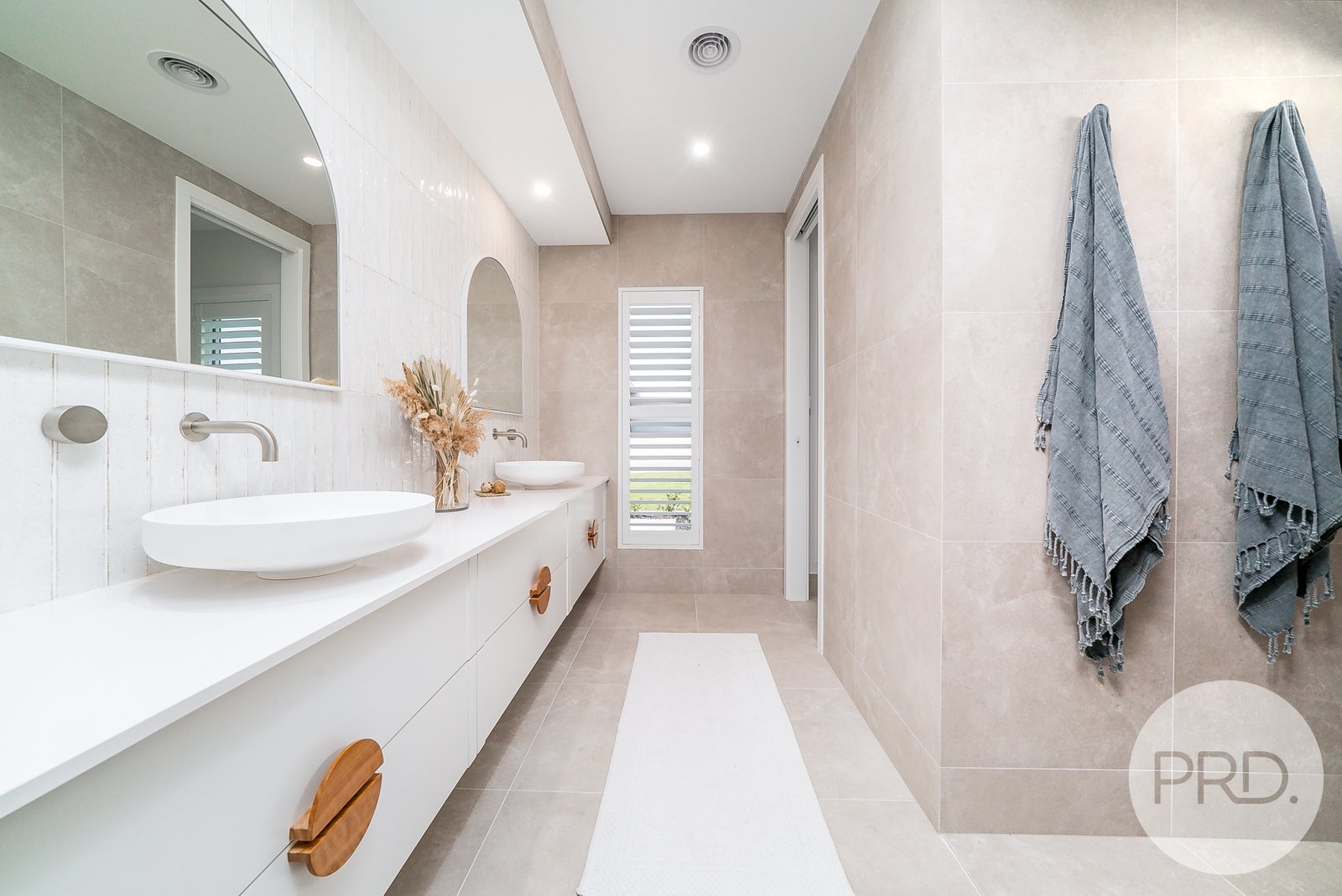 9 Turramia Crescent GOBBAGOMBALIN 11