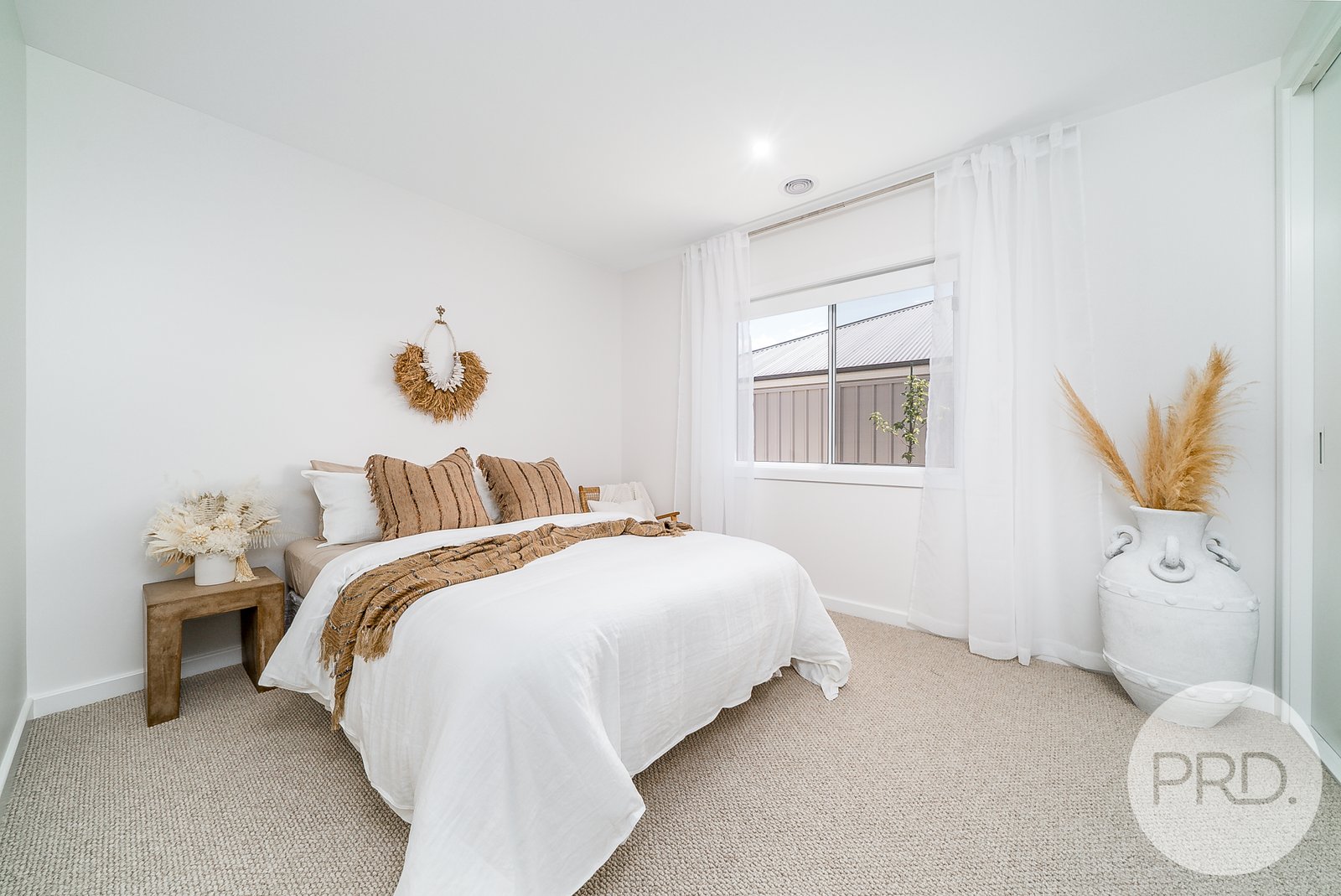 9 Turramia Crescent GOBBAGOMBALIN 13