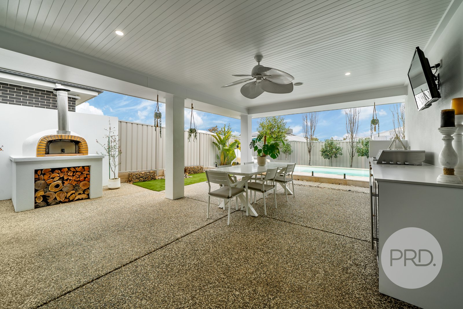 9 Turramia Crescent GOBBAGOMBALIN 25