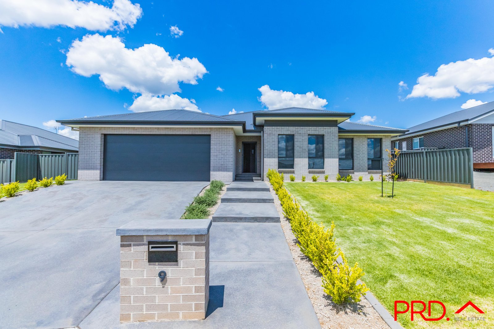9 Tuscany Boulevard TAMWORTH 1
