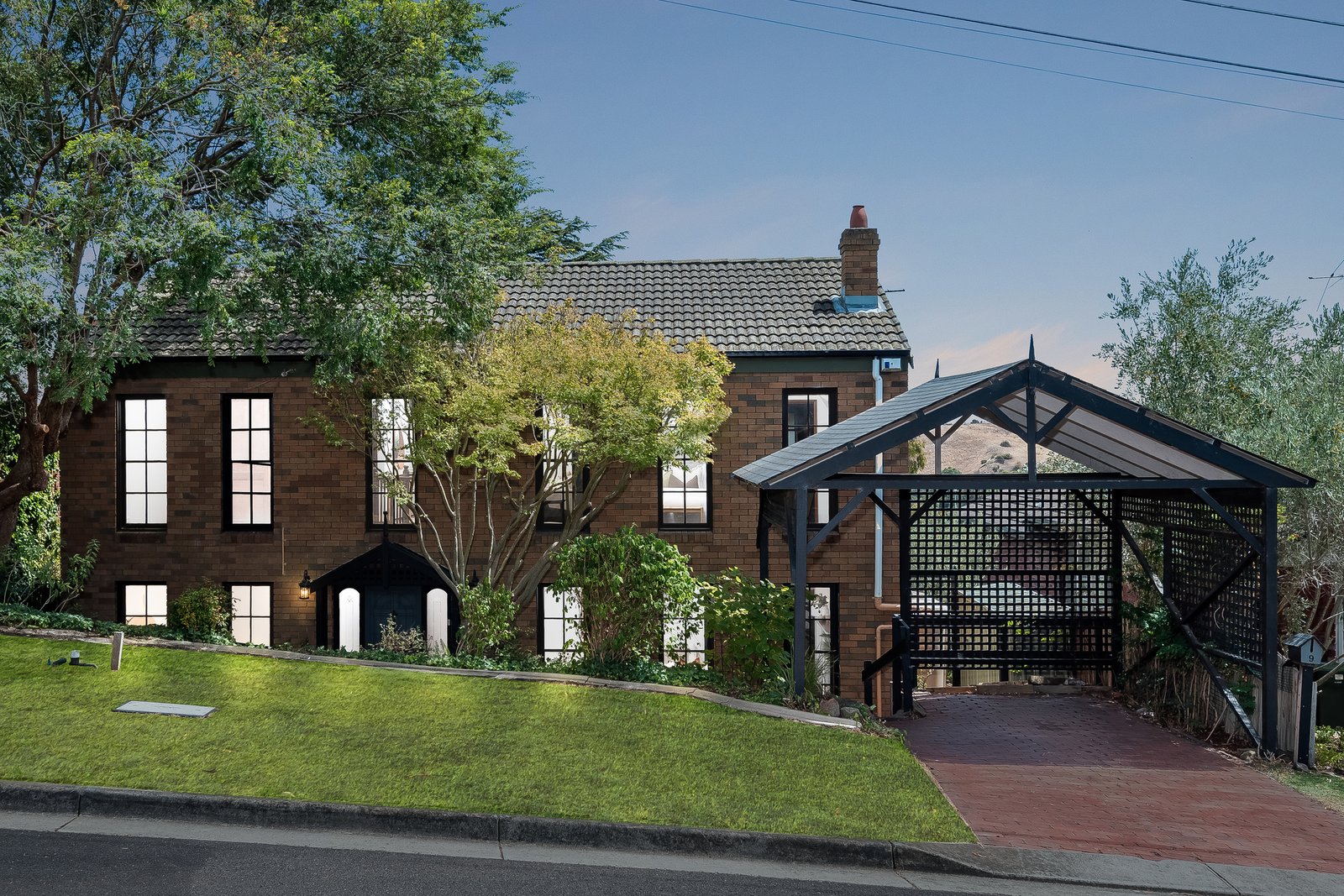 Gallery: 9 Tuxen Court