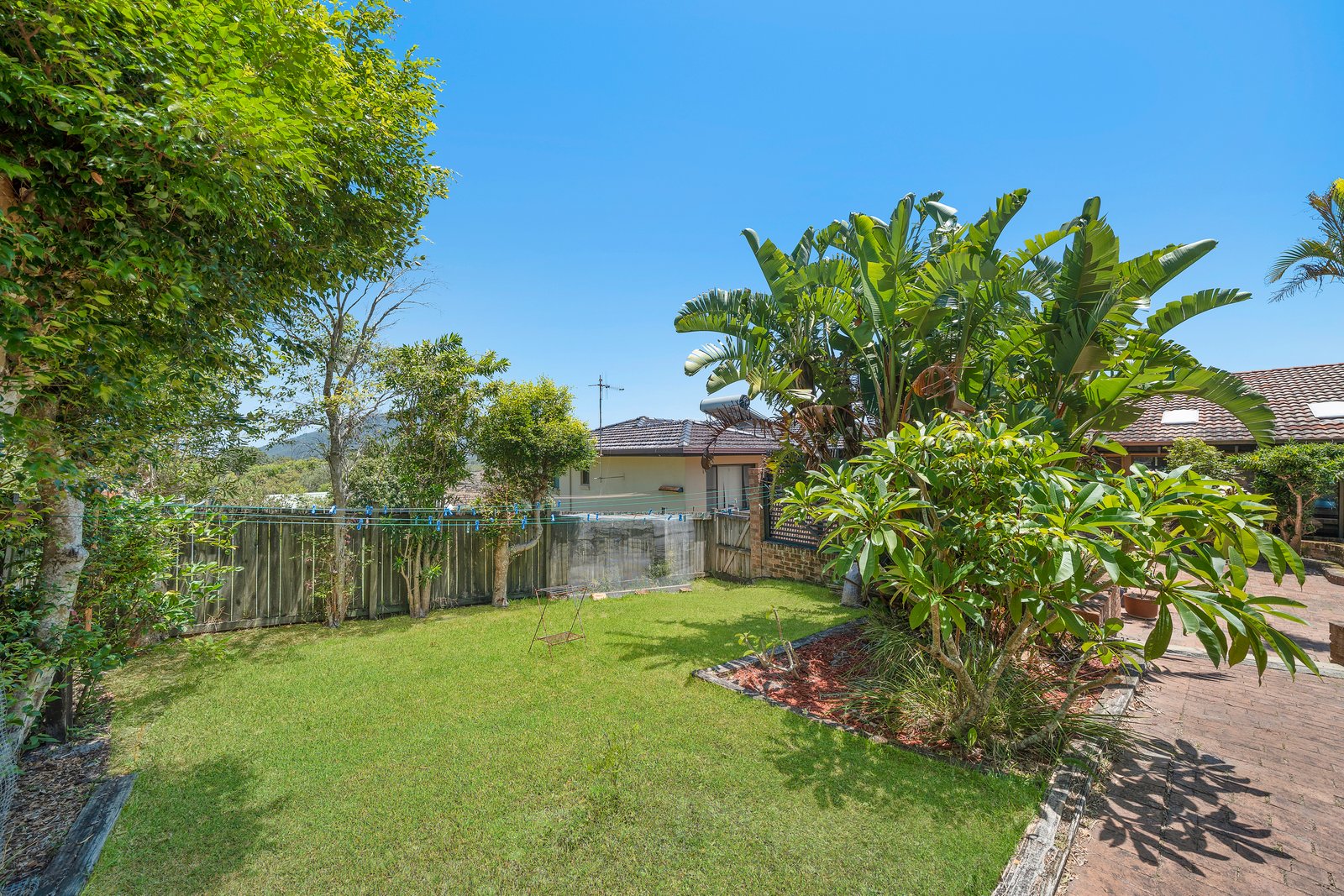 9 Unique Close CAMDEN HEAD 19