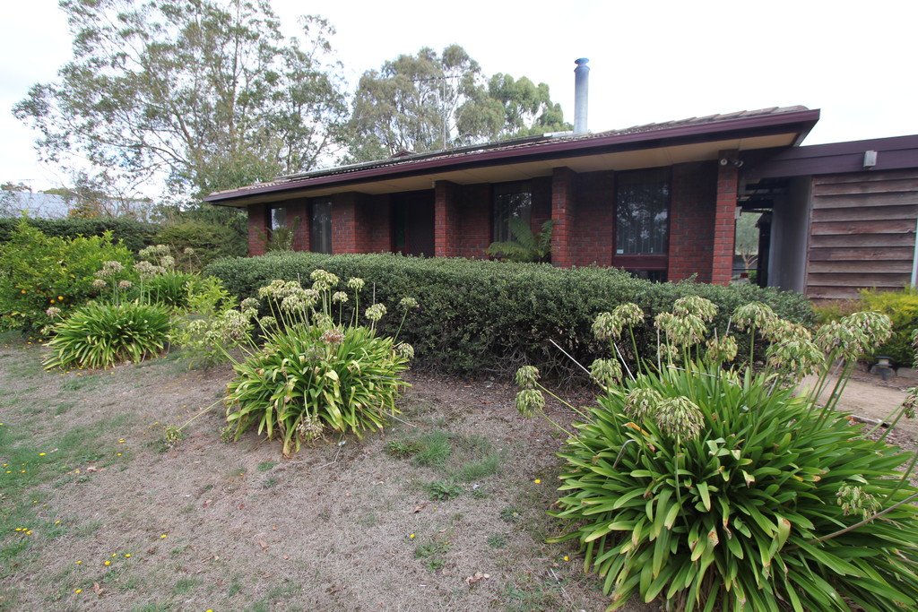 9 Urquhart Street GORDON 12