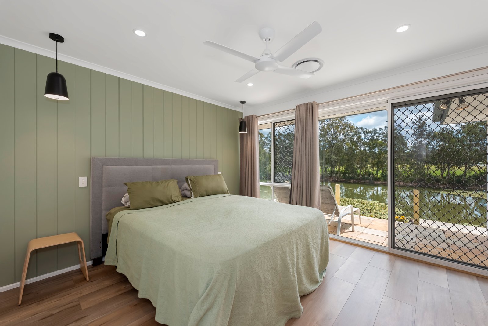 9 Vaucluse Place ROBINA 4