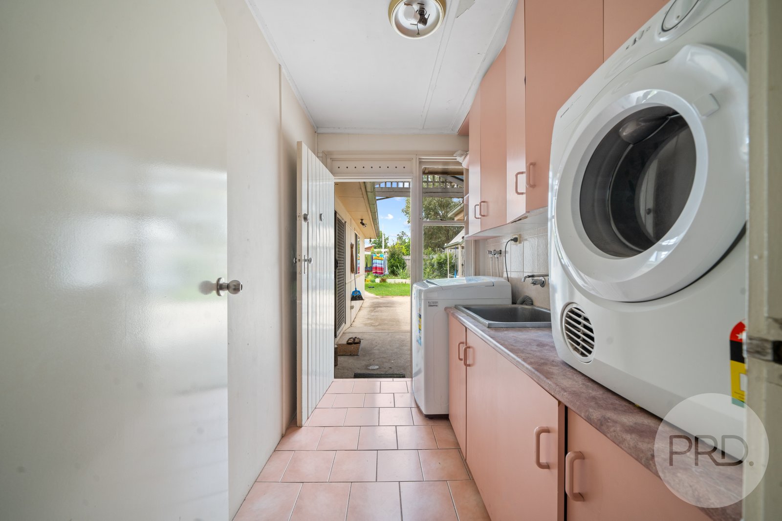 9 Victoria Street MOUNT AUSTIN 11