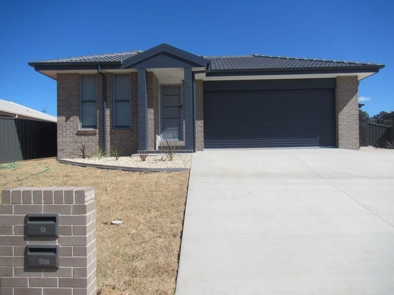 9 Wagtail Close TAMWORTH 1