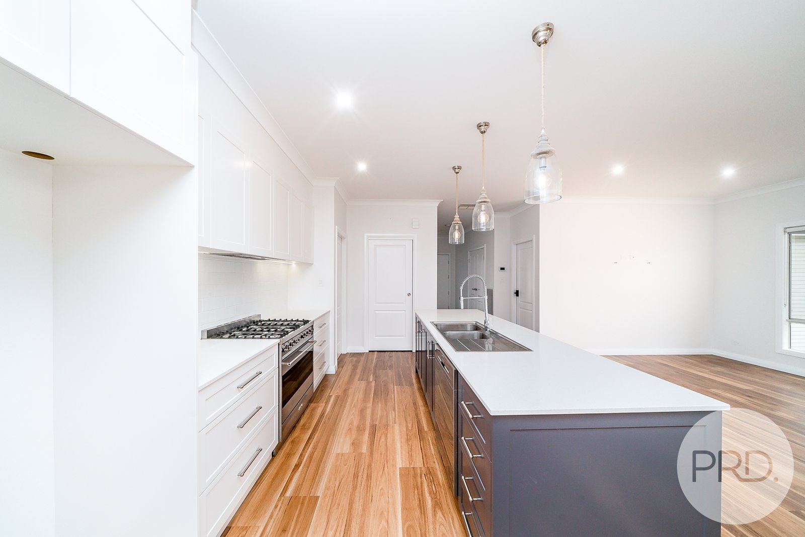 9 Wallaby Street GOBBAGOMBALIN 5