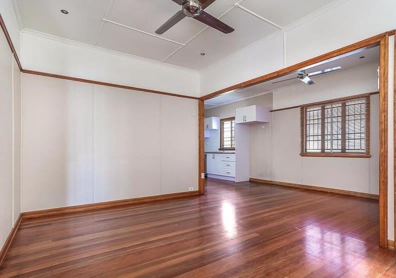 9 Wally Street NUNDAH 4