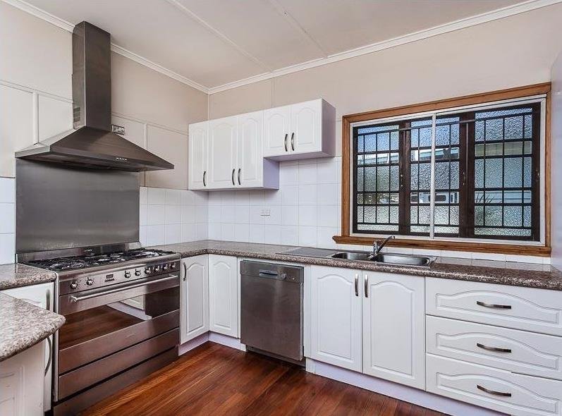 9 Wally Street NUNDAH 6