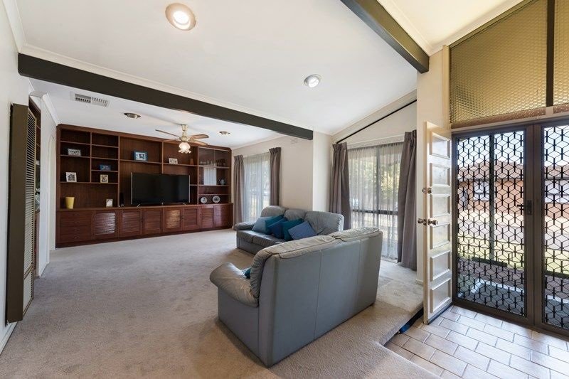 Gallery: 9 Walpole Avenue