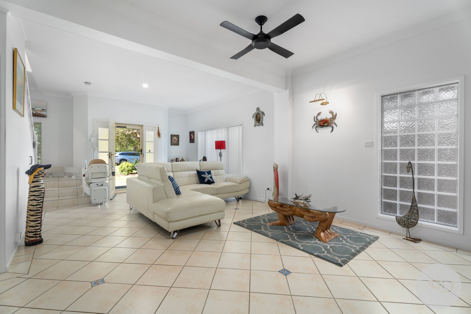 9 Wanda Avenue SALAMANDER BAY 2