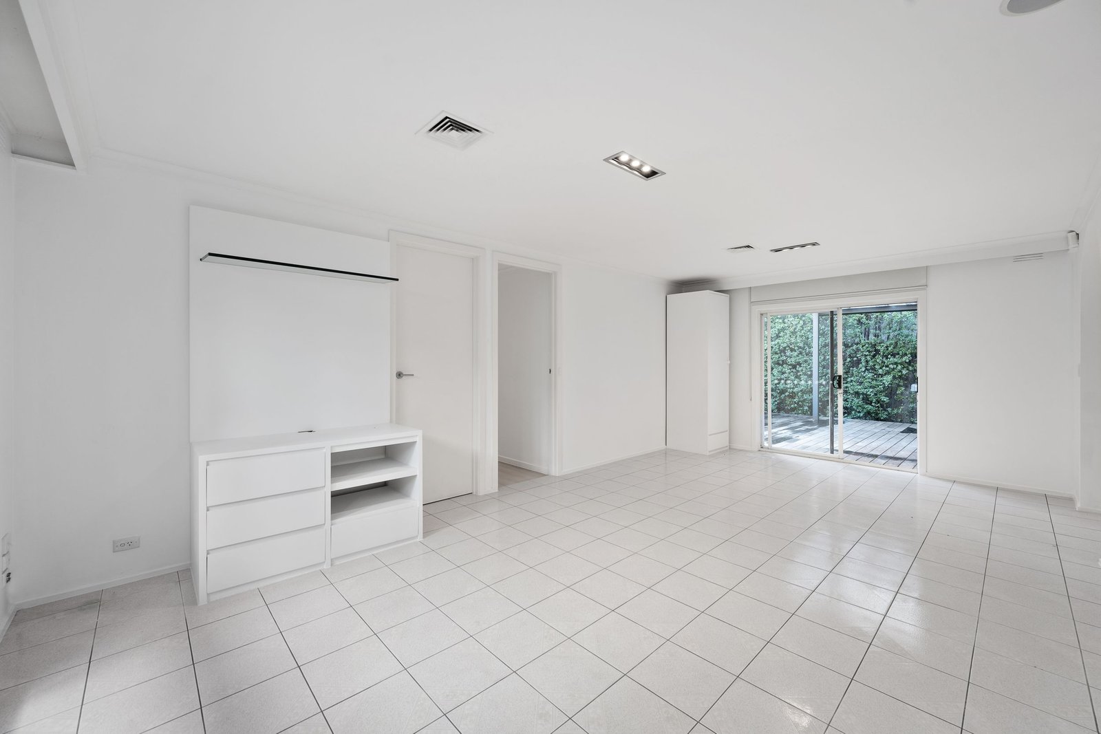Real Estate and Property in 9 Ward Avenue, Caulfield North, VIC