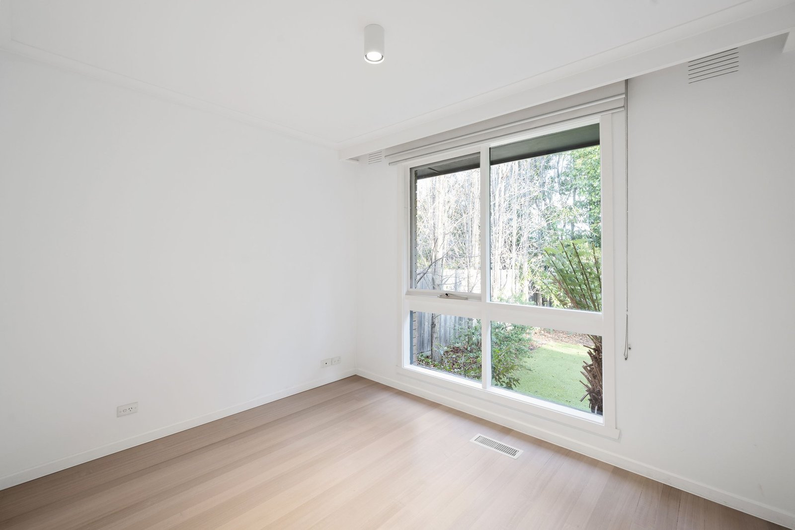 Real Estate and Property in 9 Ward Avenue, Caulfield North, VIC