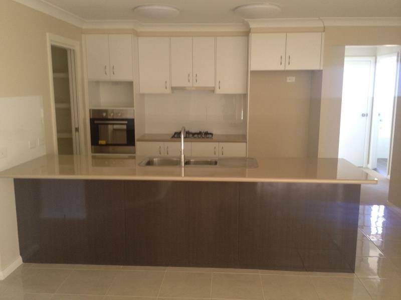 9 Water Gum Close TAMWORTH 2