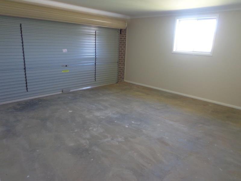 9 Water Gum Close TAMWORTH 6