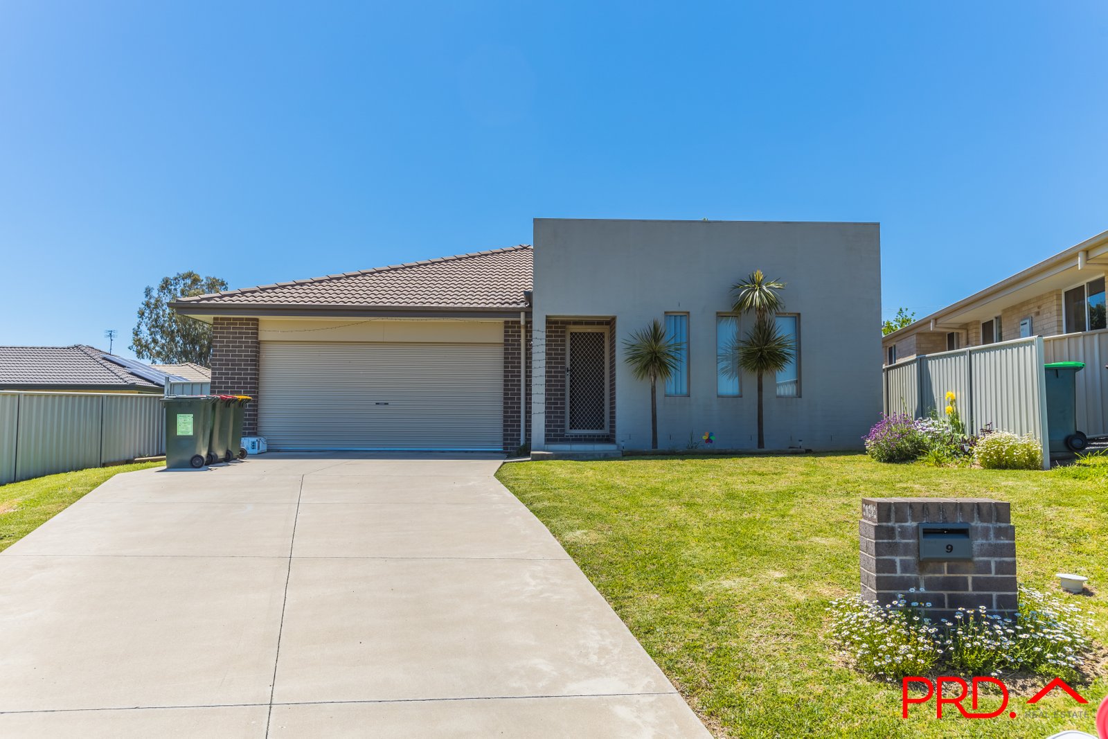 9 Water Gum Close TAMWORTH 1