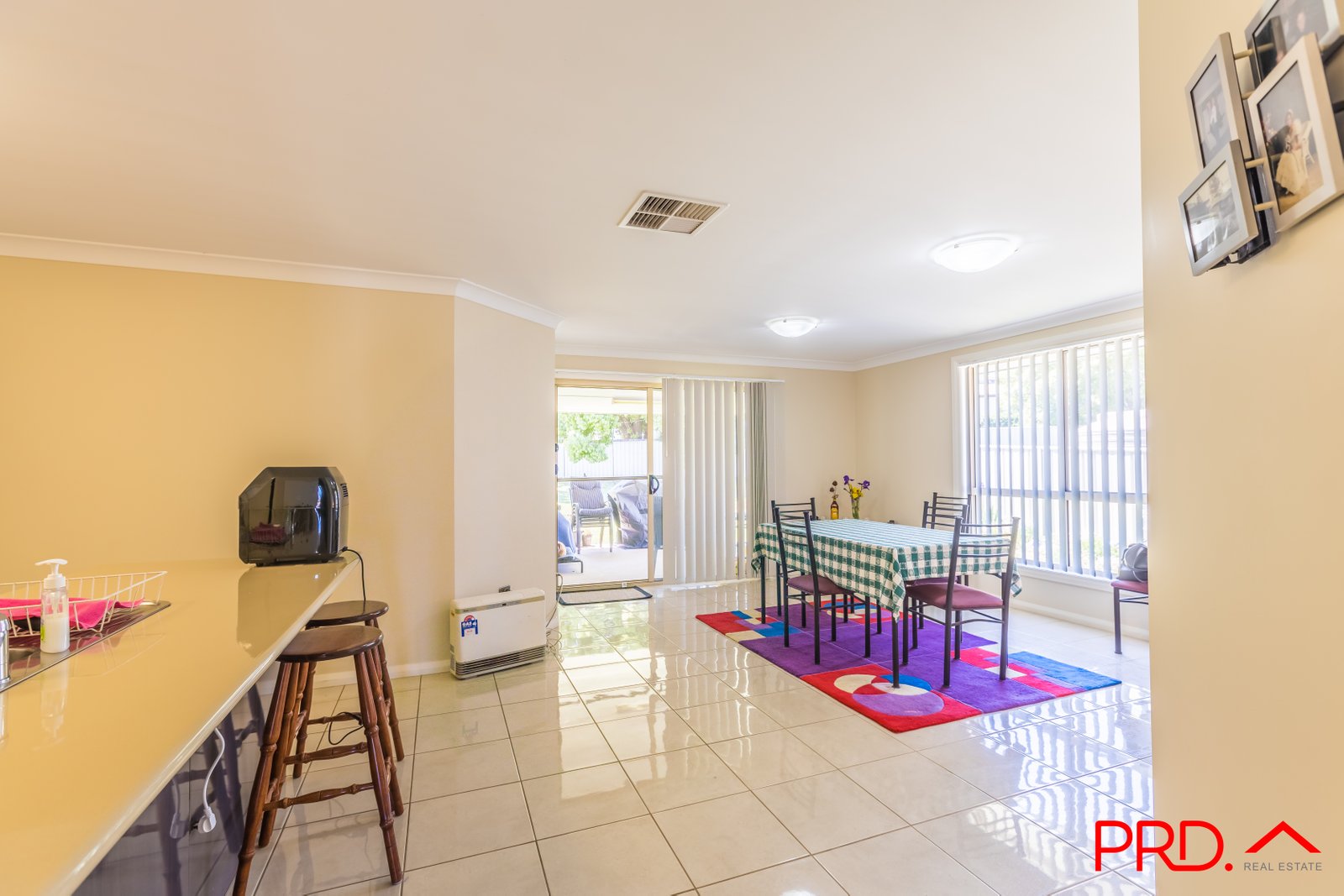 9 Water Gum Close TAMWORTH 4