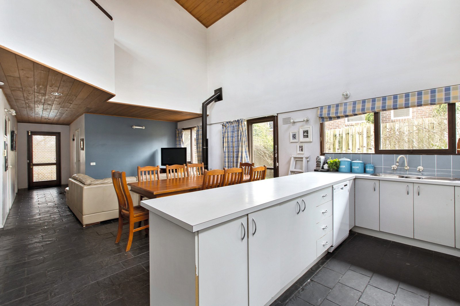 9 Weir Street, Kew, VIC