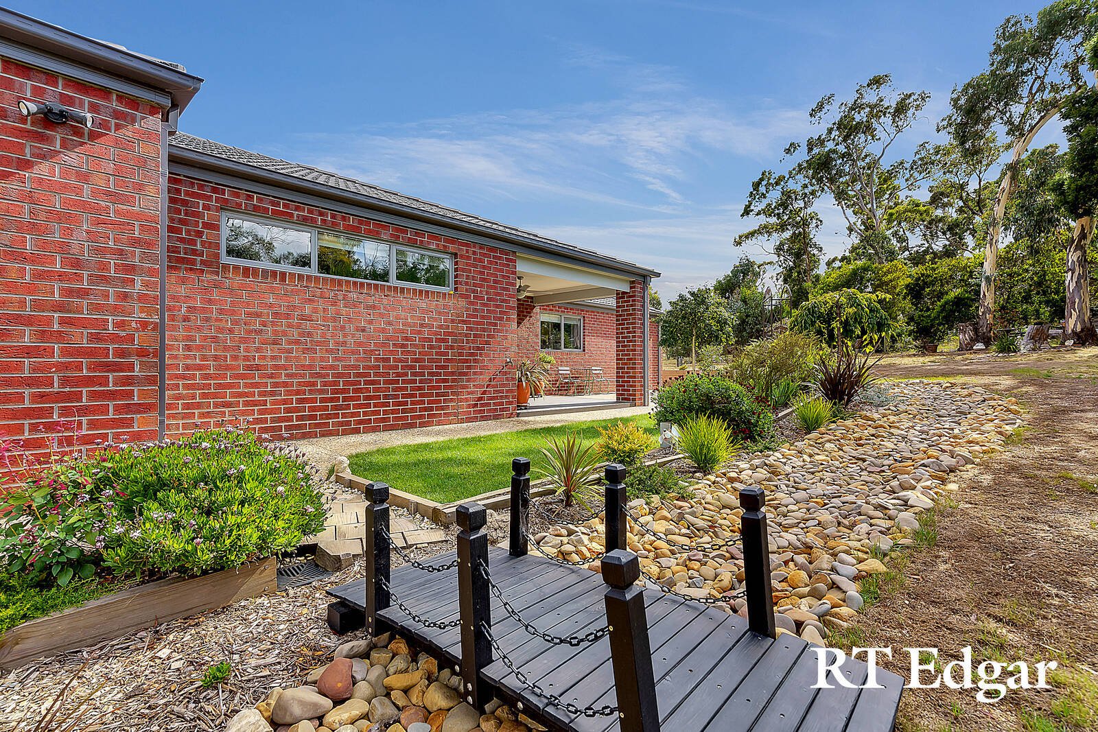 Real Estate and Property in 9 Wells Court, Kyneton, VIC