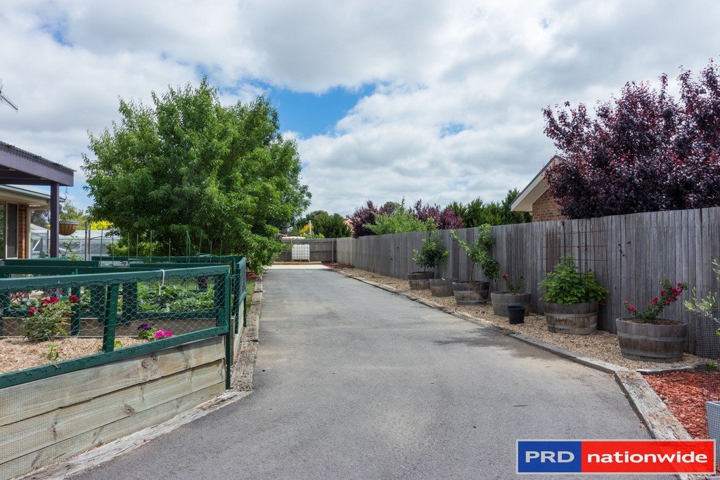 9 Westwood Circuit BUNGENDORE 19