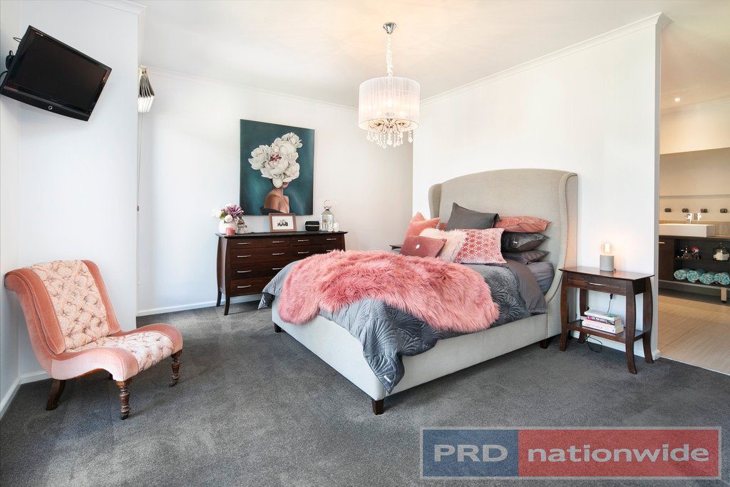 9 Whistler Close BROWN HILL 3