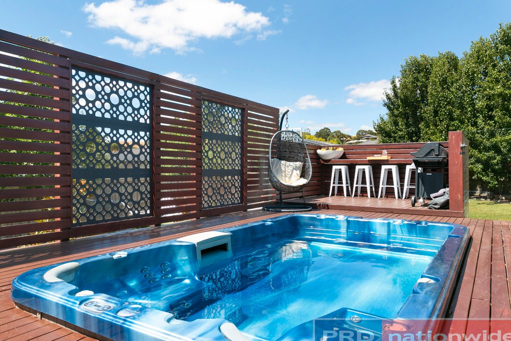 9 Whistler Close BROWN HILL 16