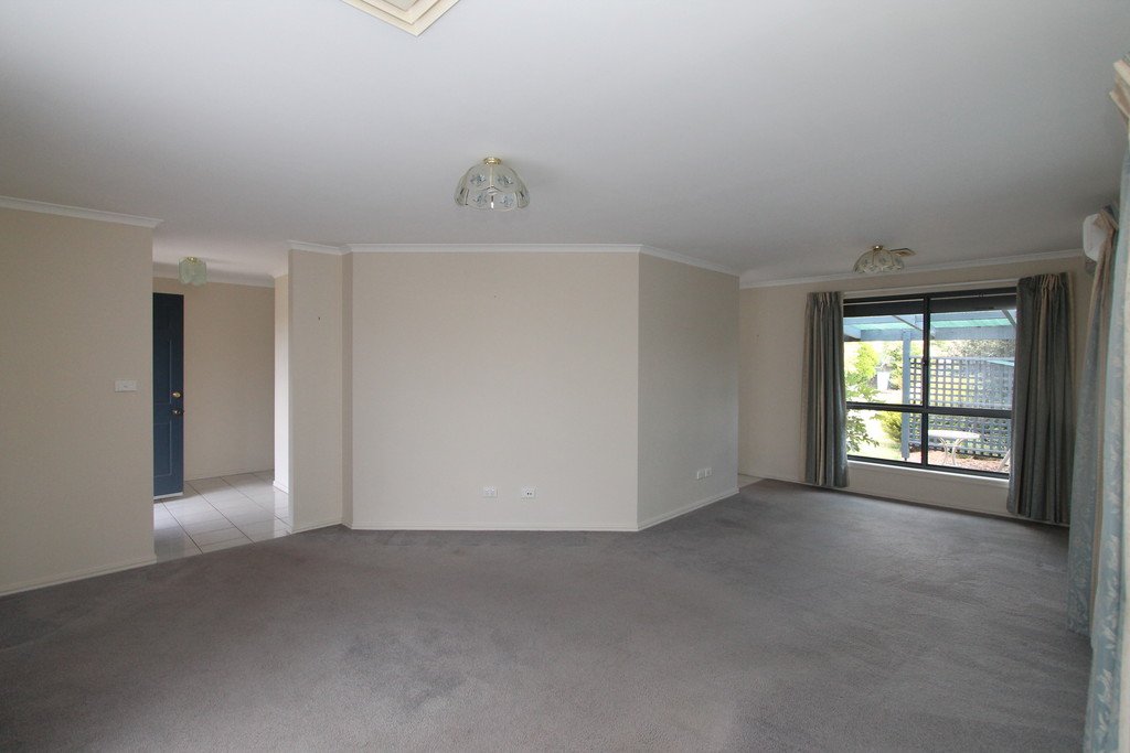 9 Wicklow Drive INVERMAY PARK 2