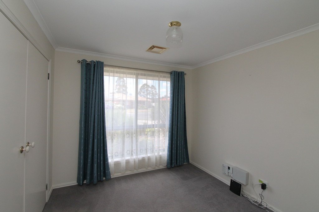 9 Wicklow Drive INVERMAY PARK 8