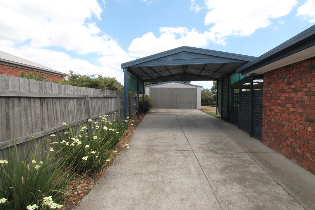 9 Wicklow Drive INVERMAY PARK 17