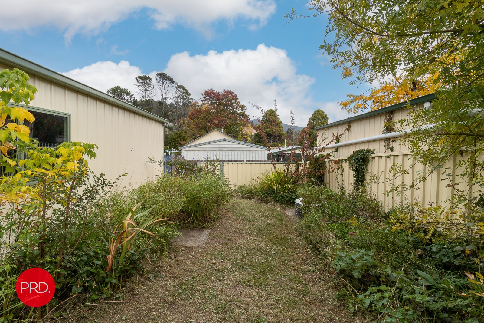 9 Wilga Street CAPTAINS FLAT 12