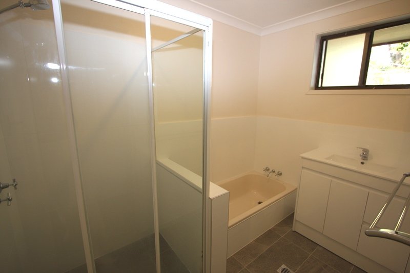 9 Winani Drive ASHMORE 8