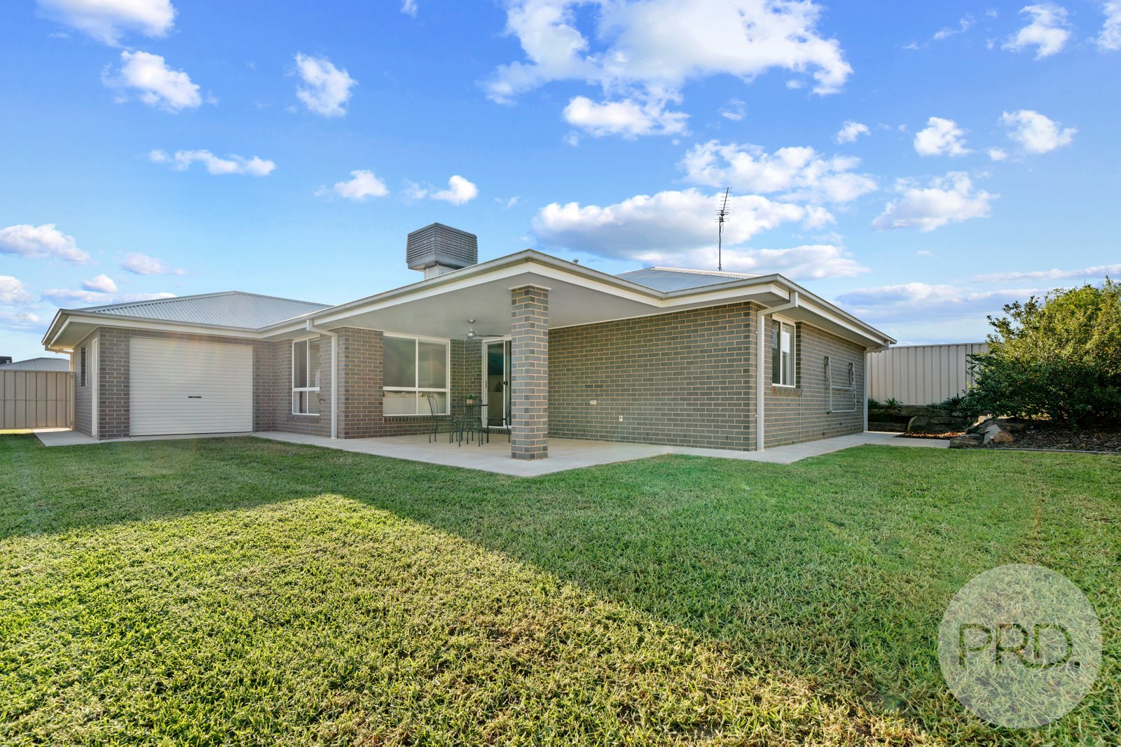9 Winter Avenue GOBBAGOMBALIN 18