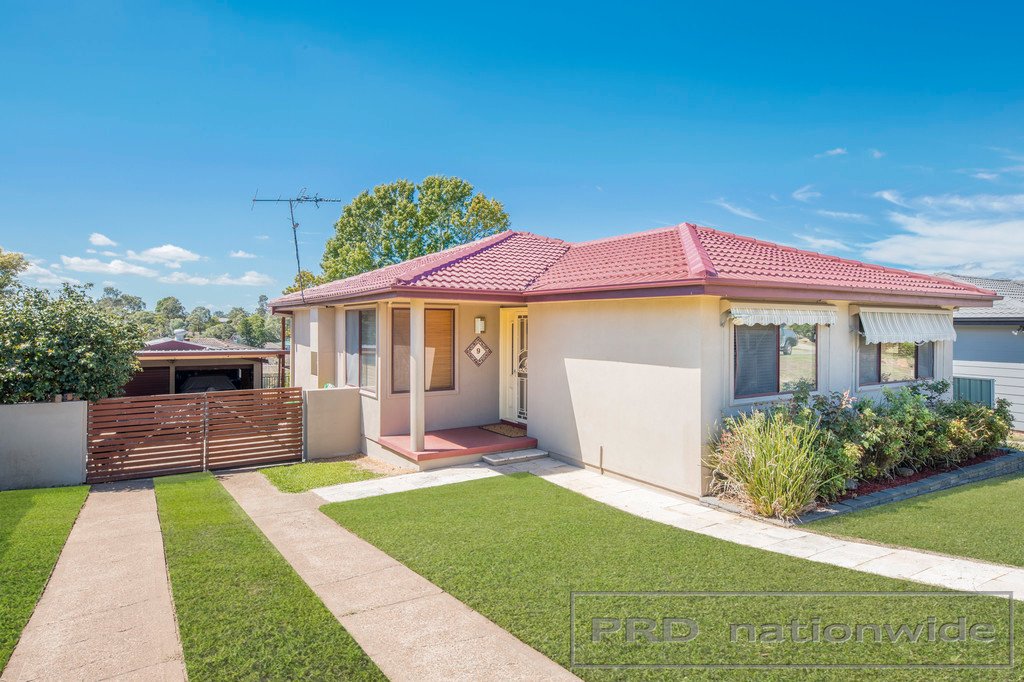9 Wolstenholme Street RUTHERFORD 1
