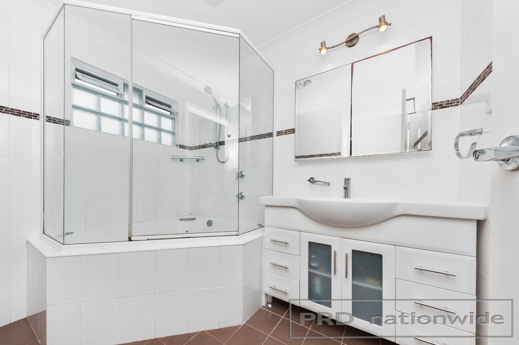 9 Wolstenholme Street RUTHERFORD 9