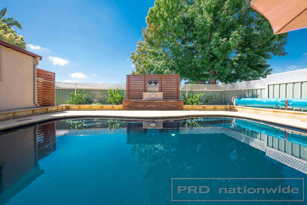 9 Wolstenholme Street RUTHERFORD 14