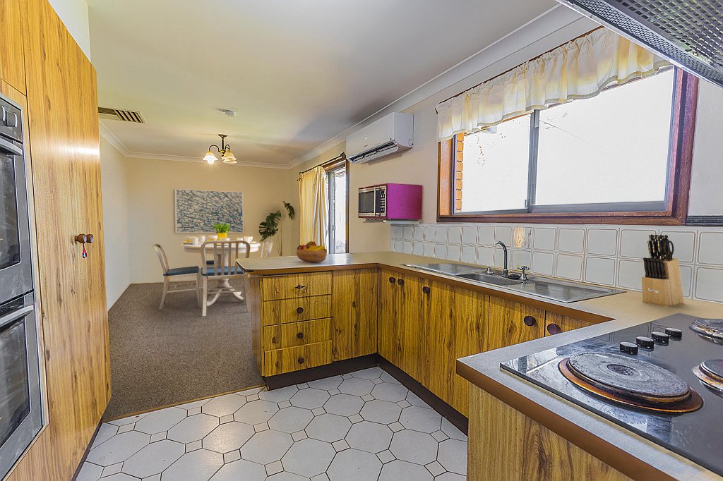 9 Woodbry Crescent TAMWORTH 10