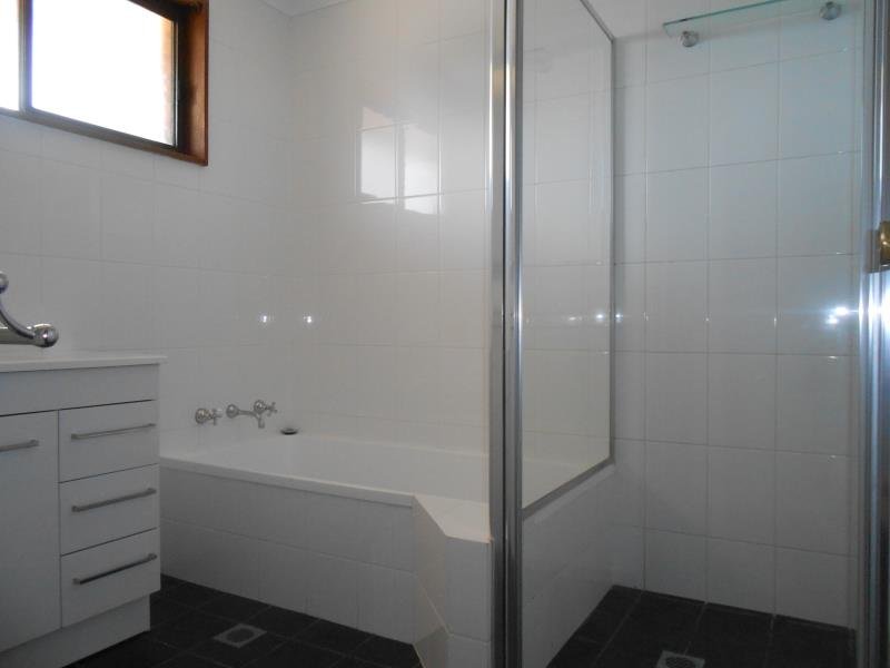 9 Woodbry Crescent TAMWORTH 7